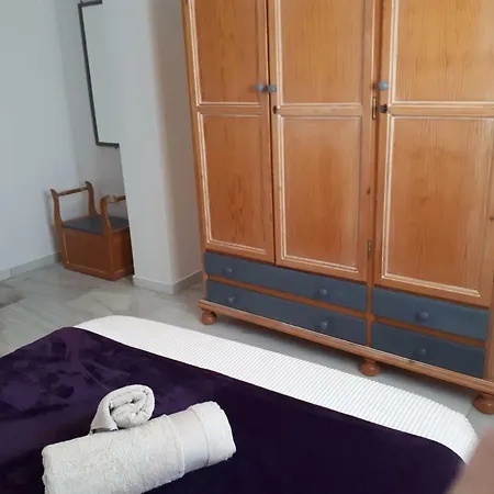 Piso C/ San Pedro, Junto Al Centro Histórico De Apartamento